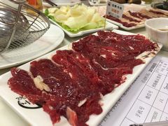 吊龙伴-三头牛·潮汕牛肉生蚝火锅 (夏湾店)