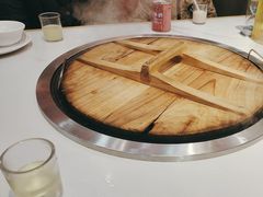 -鲁员外地锅鸡地锅鱼(龙湖江东天街店)