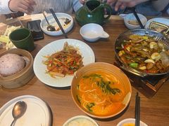 -云海肴·汽锅鸡·云南菜(天山百盛优客店)