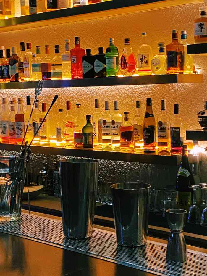 mask莫思酒吧-"就都很好喝,店员很可爱,聊的很开心!看.