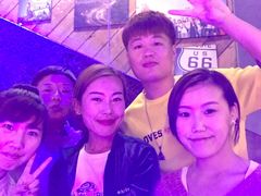 -江湖酒吧