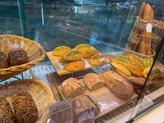 -巴黎贝甜(大宁国际商业广场店)