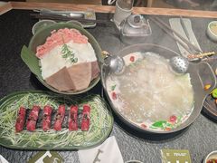 -三出山火锅(南京万象天地店)
