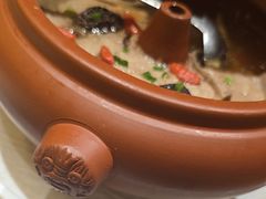 汽锅菌子肉饼-老滇山寨•云南特色菜•地方菜•民族风情歌舞表演(金碧店)