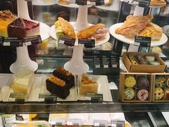 面包甜点陈列柜-星巴克(北京望京店)