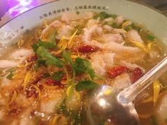 老坛酸菜鱼-胡桃里音乐酒馆(仓山万达店)