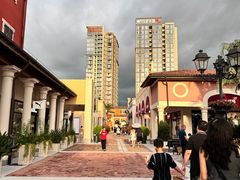 -佛罗伦萨小镇广佛名品奥特莱斯(疏港路店)