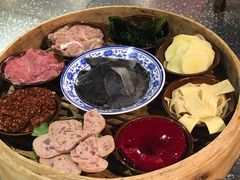 屠场鲜毛肚-董眼镜火锅(洪崖洞总店)