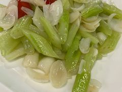 鱿鱼炒西芹-光头老板·本帮菜