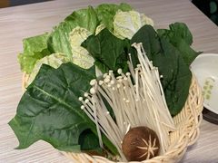 蔬菜拼盘-原味主张椰子鸡·脆皮文昌鸡煲(友谊广场店)