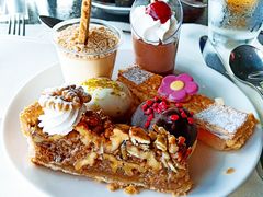 -澳门旅游塔360°旋转餐厅(南湾湖广场店)