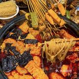 太满足了!串串爱吃什么拿什么,拿了满满一筐都不够吃!