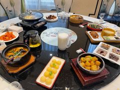 -香山湖家家宴(中山陵店)