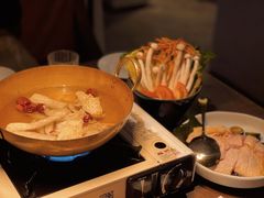 养生椰子鸡火锅-来龙里 精致 东南亚餐室(万象城店)