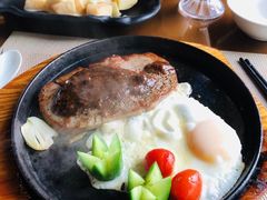 -戈尔登酒店·满堂彩咖啡厅