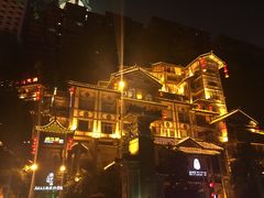 -屋顶顶城市·江景酒店-客房部