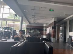 -北京鹏龙星徽奔驰4S店(西大望路店)