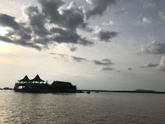 -洞里萨湖