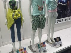 -优衣库(上海正大广场店)