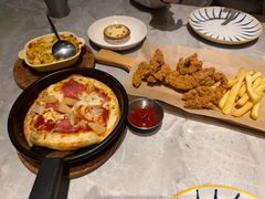 -必胜客(尹山湖歌林公园店)