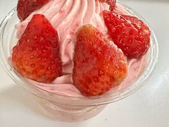 -红宝石·鲜奶小方·海派西点房(控江店)