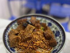 辣肉面-无名生煎(昌里东路)