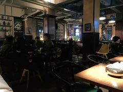 大堂-大聖·精酿啤酒&火烧鸡(市南路店)