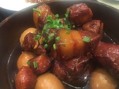 招牌红烧肉-小龙酒家(桂平路店)