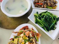 -红月湾海鲜饭店•沙滩海景(双月湾店)