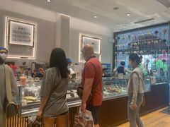 -VENCHI 闻绮(上海佛罗伦萨小镇店)