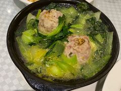 蟹粉狮子头-镇扬菜馆