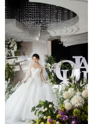 -MECCI婚礼摄影跟拍(红东方广场店)