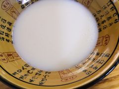 豆浆-锅贴大王南翔小笼(临沂二村店)