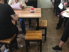大堂-宝瑞门钉肉饼店