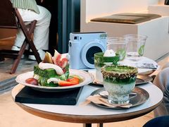 -luutosa  cafe & tea 鹿兔山