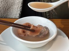 -莲餐厅·湖北菜·潜江小龙虾店(愚园路店)