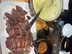 -乔家小院•非遗驴肉•本地小海鲜(滨河路店)