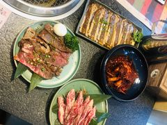 -草家酱蟹炭火烤肉店(珲春南路一店)