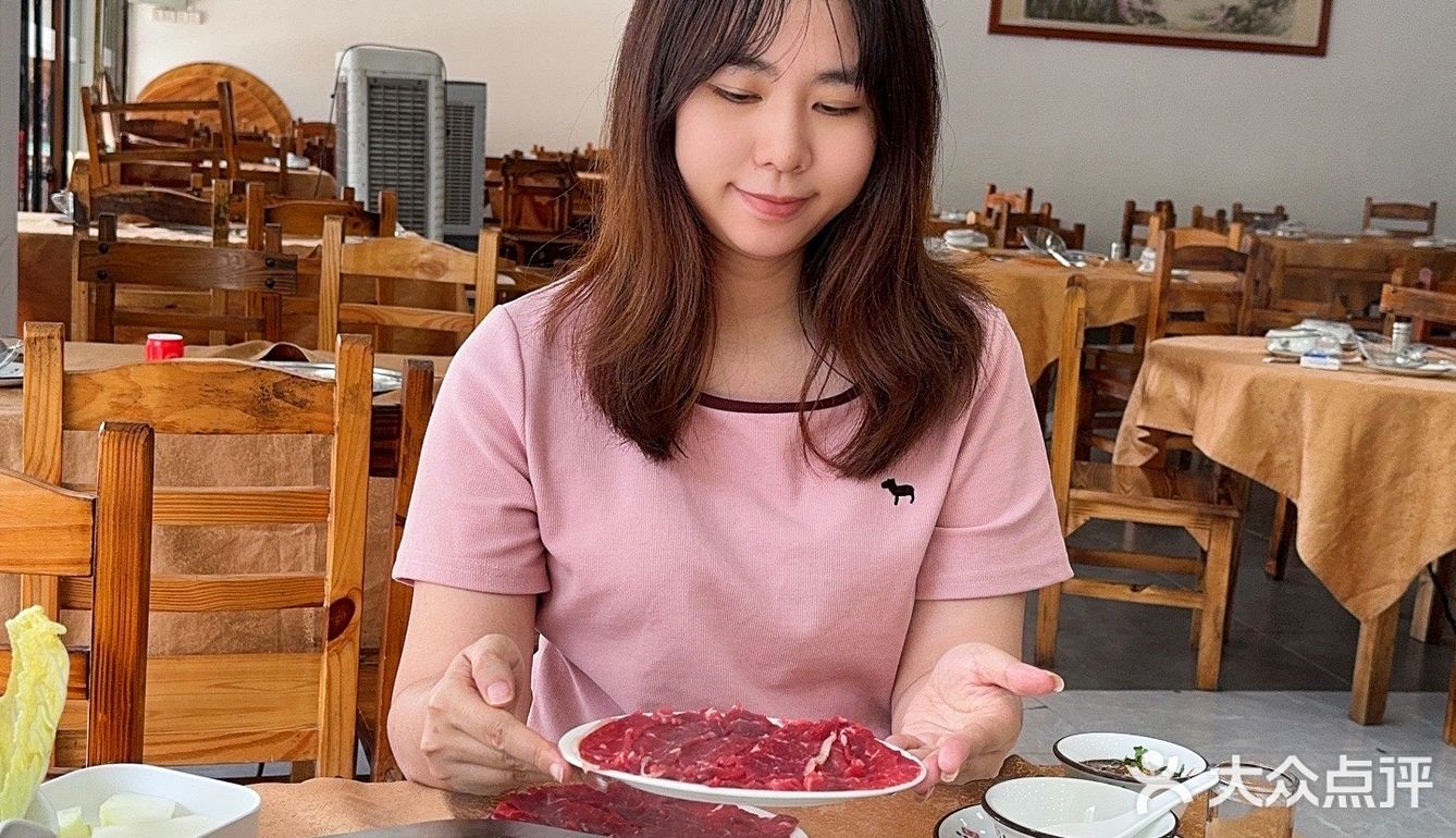 在顺德。。果然店越破越好吃。。。
