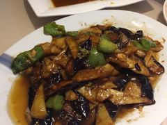 -老码头黑皮肘子锅包肉熏酱水饺(文政街店)