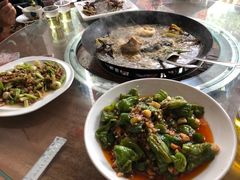 -丹水桥地锅鱼·翘嘴鲌·地方特色全鱼宴(丹江口大坝店)