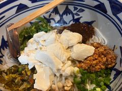 豆花米线-蜗牛小馆醉乡民谣云南菜(惠新西里店)