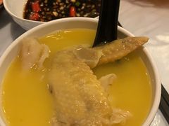 -鲜入围煮花胶鸡海鲜火锅