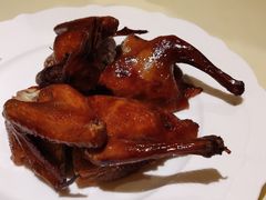 红烧乳鸽-惠食佳(滨江大公馆店)
