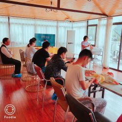 -卓玥国际月子会所(罗山路店)