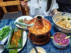 -蜗牛小馆醉乡民谣云南菜(惠新西里店)