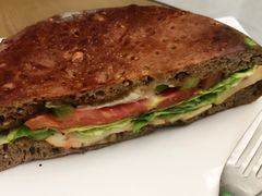 -星巴克(西安机场1店T3到达店)