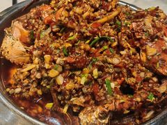 -凤凰路何眼镜香辣蟹(花果园店)