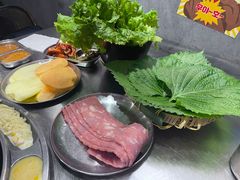 -猪掌柜韩国烤肉(六折店)