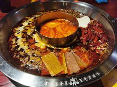 番茄鸳鸯锅-谭鸭血老火锅(远大购物广场店)